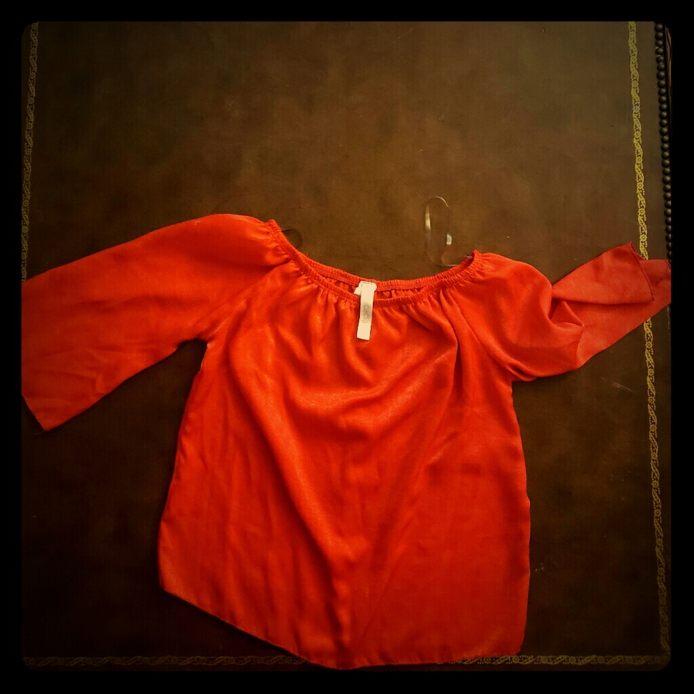 Shoulder top shirt